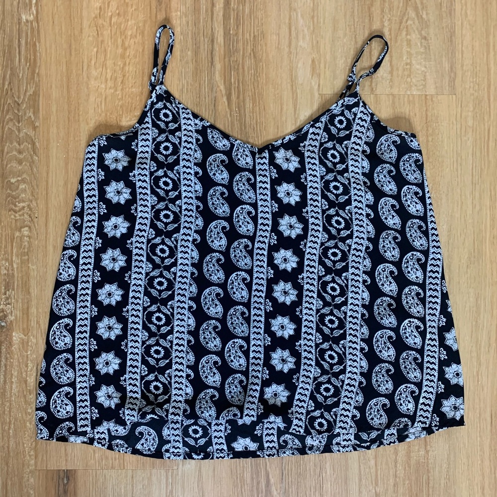 Hollister black and white top